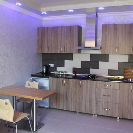 Oldbatumi Apartment Eksteriør bilde