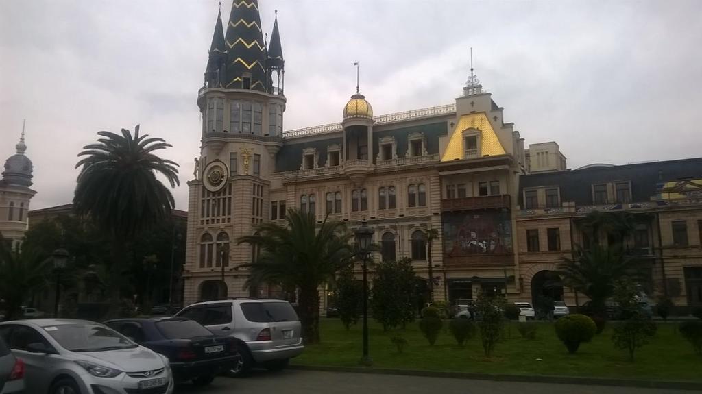 Oldbatumi Apartment Eksteriør bilde